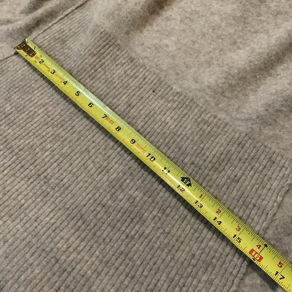 St Tropez West 2 ply cashmere sweater. - Picture 7 of 12